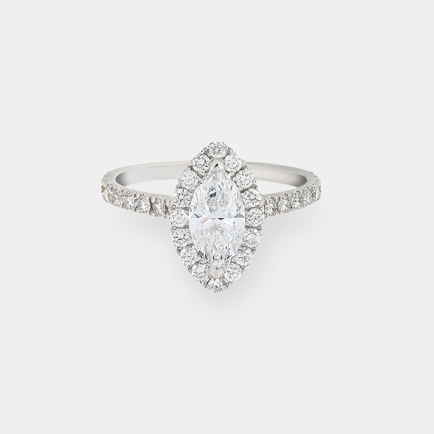 Anello solitario navette