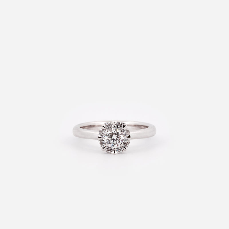 Halo solitaire ring