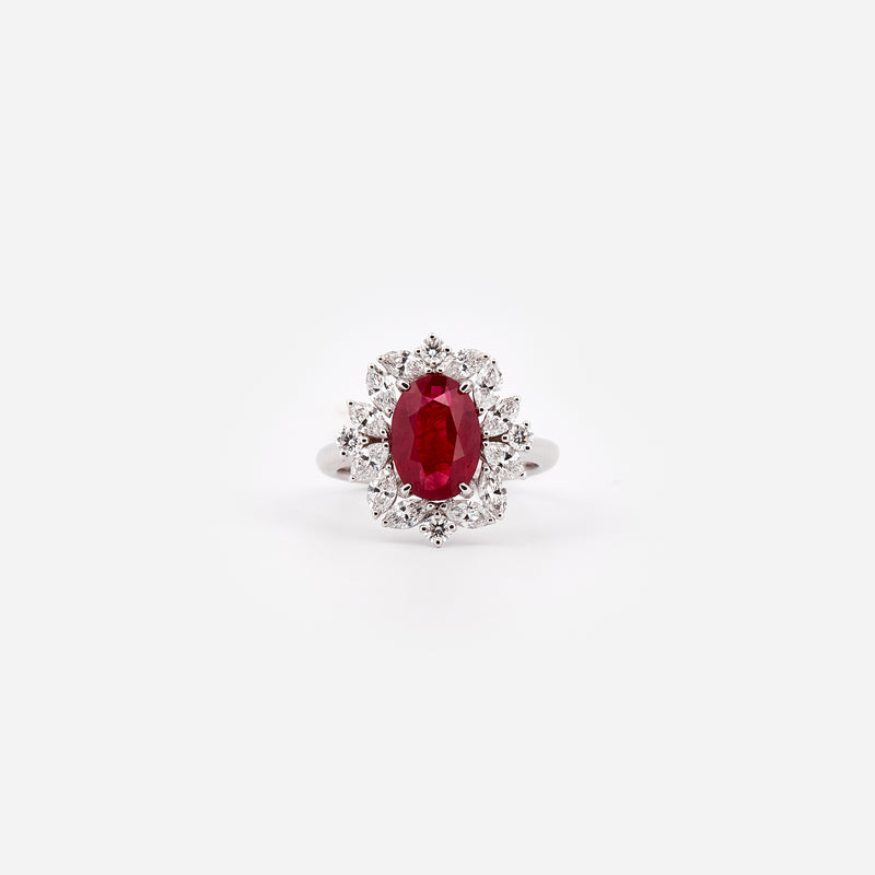 Scalloped cut solitaire ring