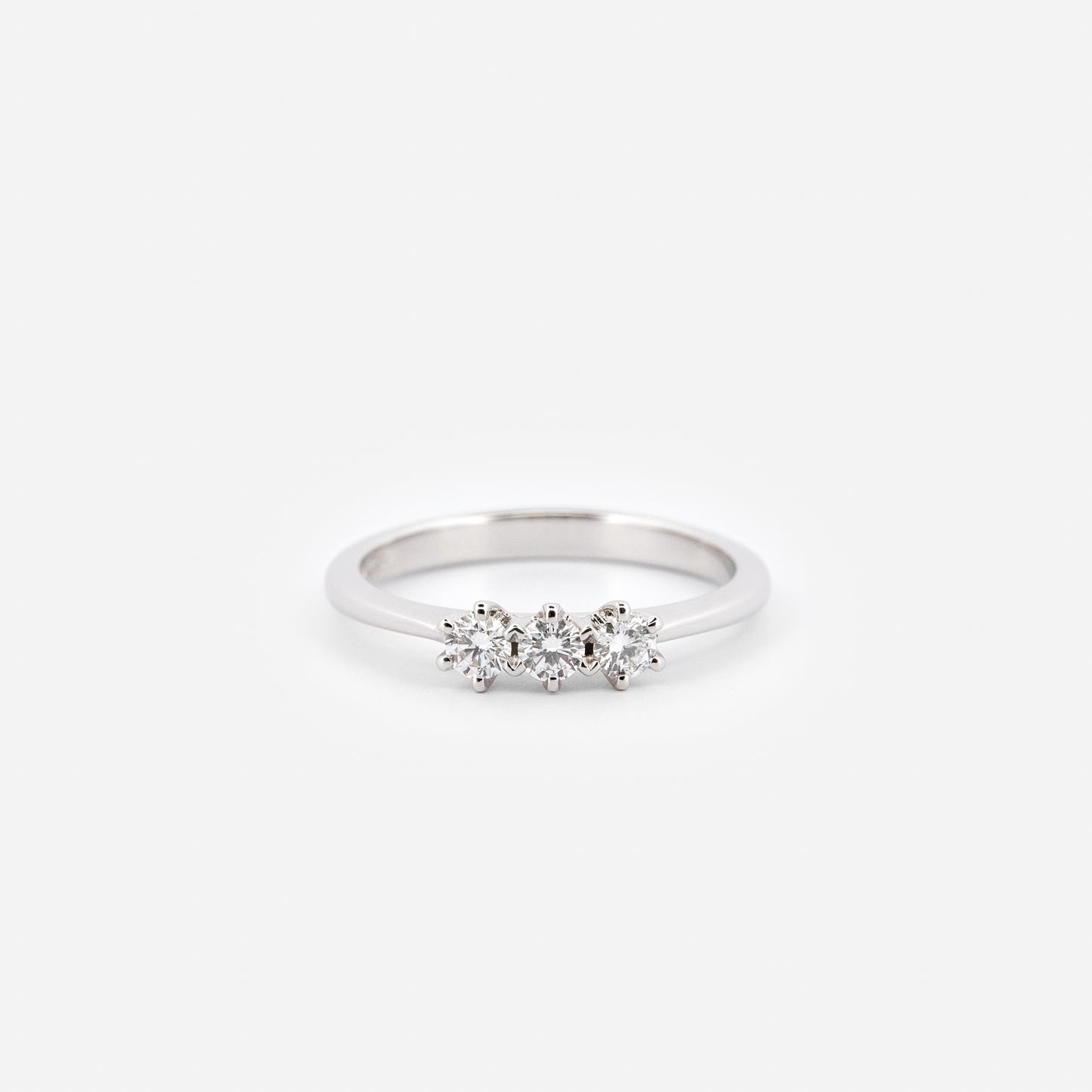Trilogy ring