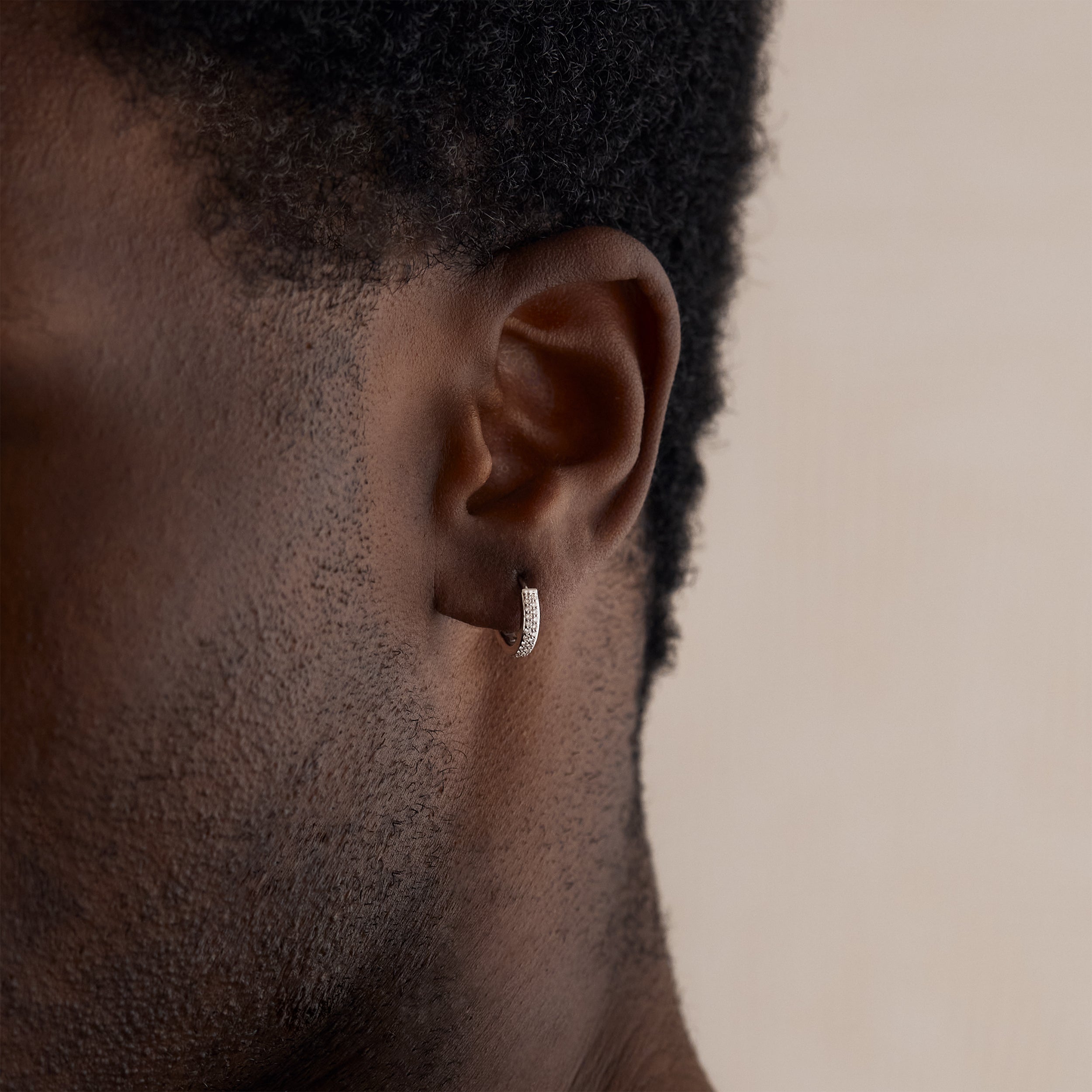 Single hoop earring